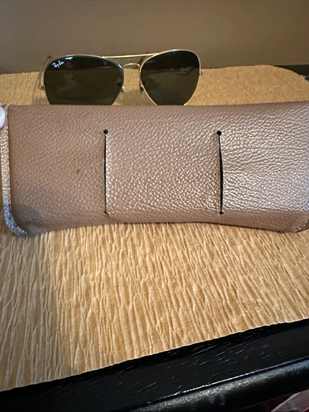 Vintage Ray-Ban Gold Frame Aviator Sunglasses with Dark Gray Lenses